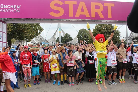 7. Münchner Trachtenlauf am 08.10.2016 im Rahmenprogramm des 31. München Marathons (©Foto: Veranstalter)